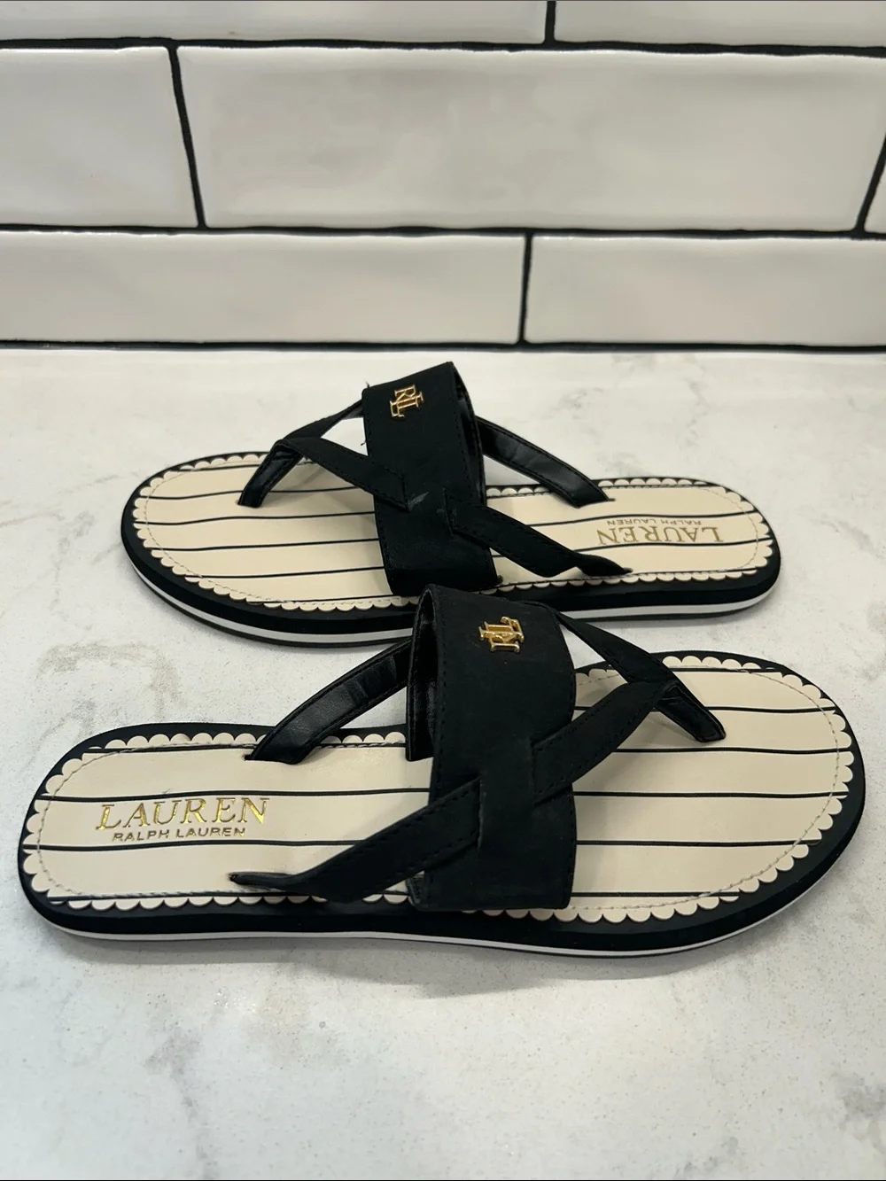 Lauren Ralph Lauren Rosalind Flip Flops Black and Cream Logo Thong Sandals 7
